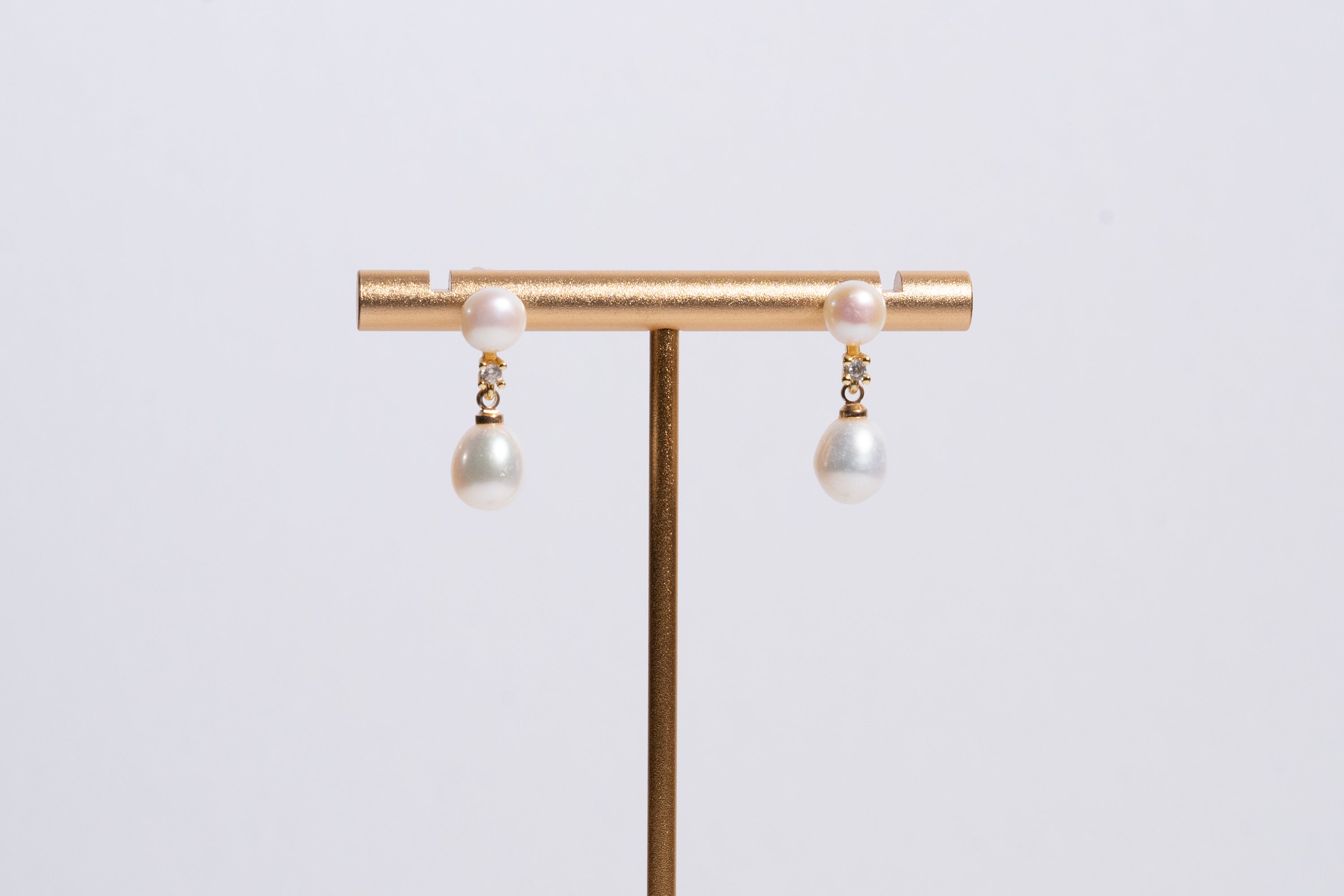 Avel Drop Earrings